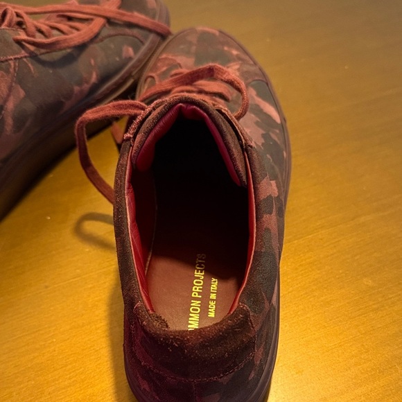 Common Projects Red Camouflage Suede Low Top Achilles Sneakers Size 11 - Picture 6 of 11